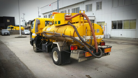 伊藤鉱業 給水車