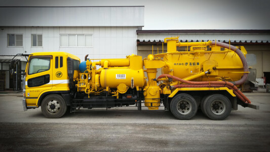 伊藤鉱業 吸引車