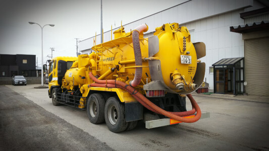 伊藤鉱業 吸引車